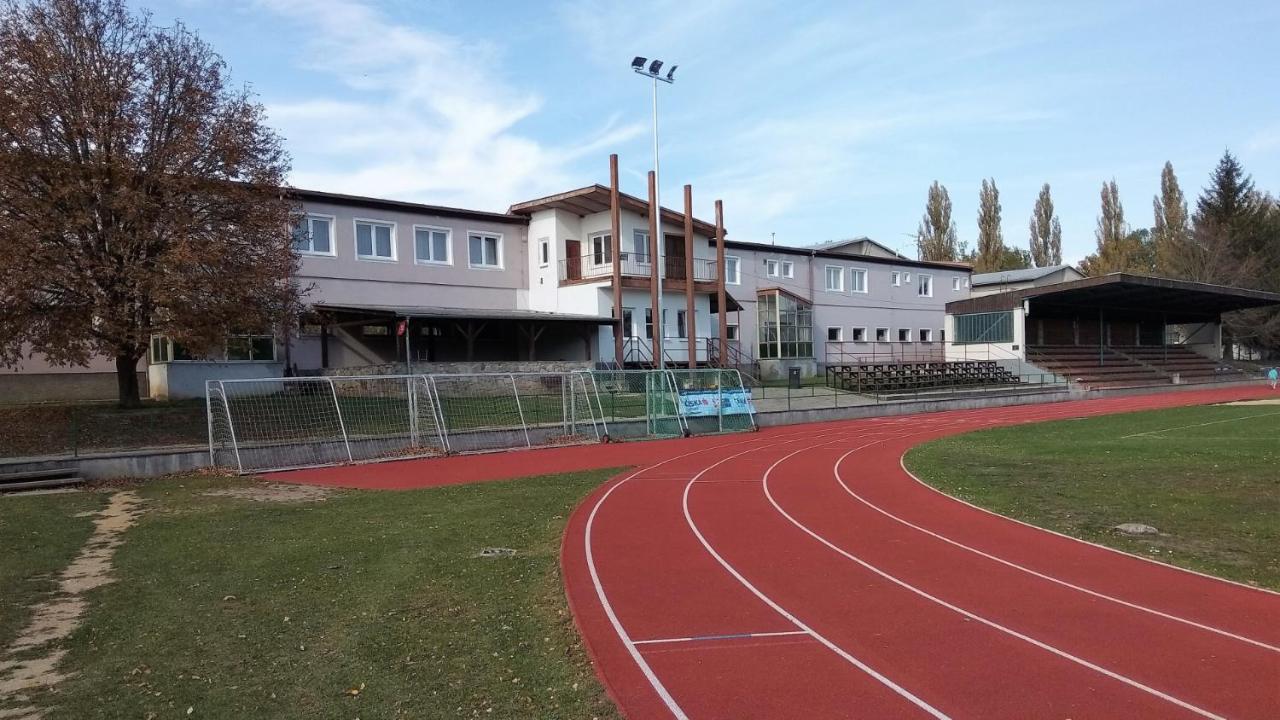 Ubytovací komplex penzion ATHENA Nova Vcelnice Exterior foto